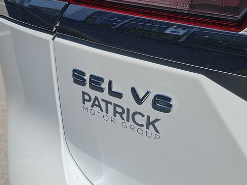 Certified 2023 Volkswagen Atlas SEL AWD/4WD image 6