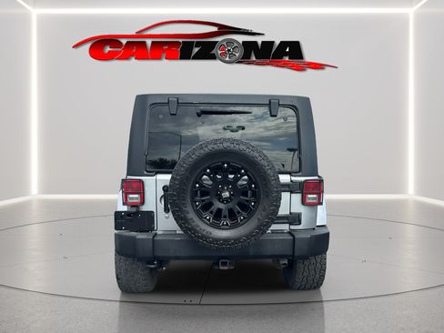 Used 2013 Jeep Wrangler Unlimited Sahara w/ Connectivity Group AWD/4WD image 7