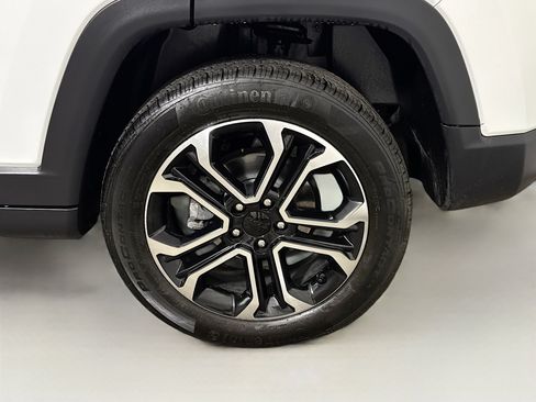 Used 2022 Jeep Compass Limited w/ Sun and Sound Group AWD/4WD image 26