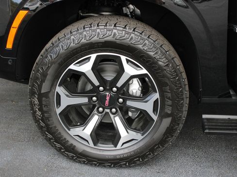 New 2026 GMC Yukon XL AT4 w/ AT4 Premium Plus Package image 11