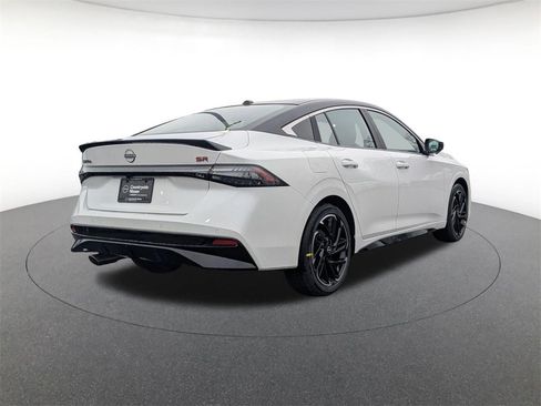 New 2026 Nissan Sentra SR image 5