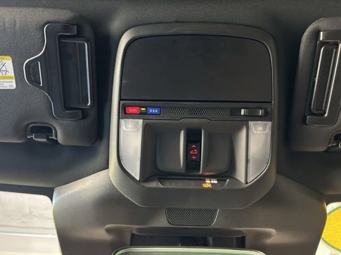 Used 2026 Subaru Forester Premium AWD/4WD image 97