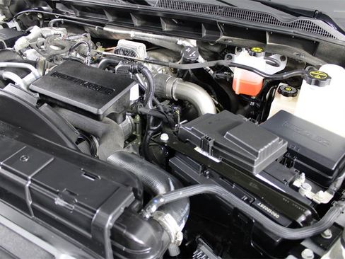 Used 2025 GMC Sierra 3500 AT4 image 15