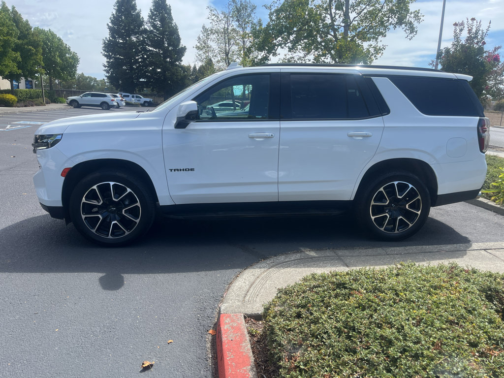 Used 2022 Chevrolet Tahoe RST w/ Sport Performance Package AWD/4WD image 8
