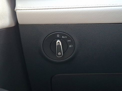 New 2026 Volkswagen Taos S image 15