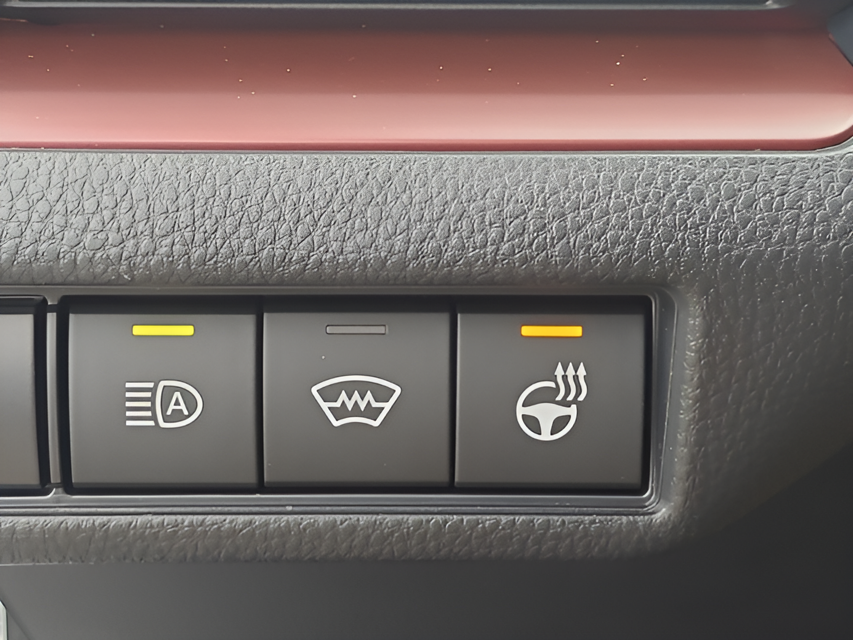 New 2026 Toyota Prius Plug-In Hybrid w/ Limited Premium Package FWD image 31