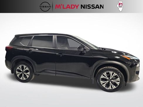 Used 2023 Nissan Rogue SV image 5