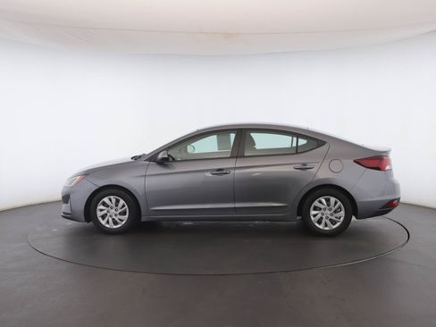 Used 2019 Hyundai Elantra SE w/ Cargo Package FWD image 16
