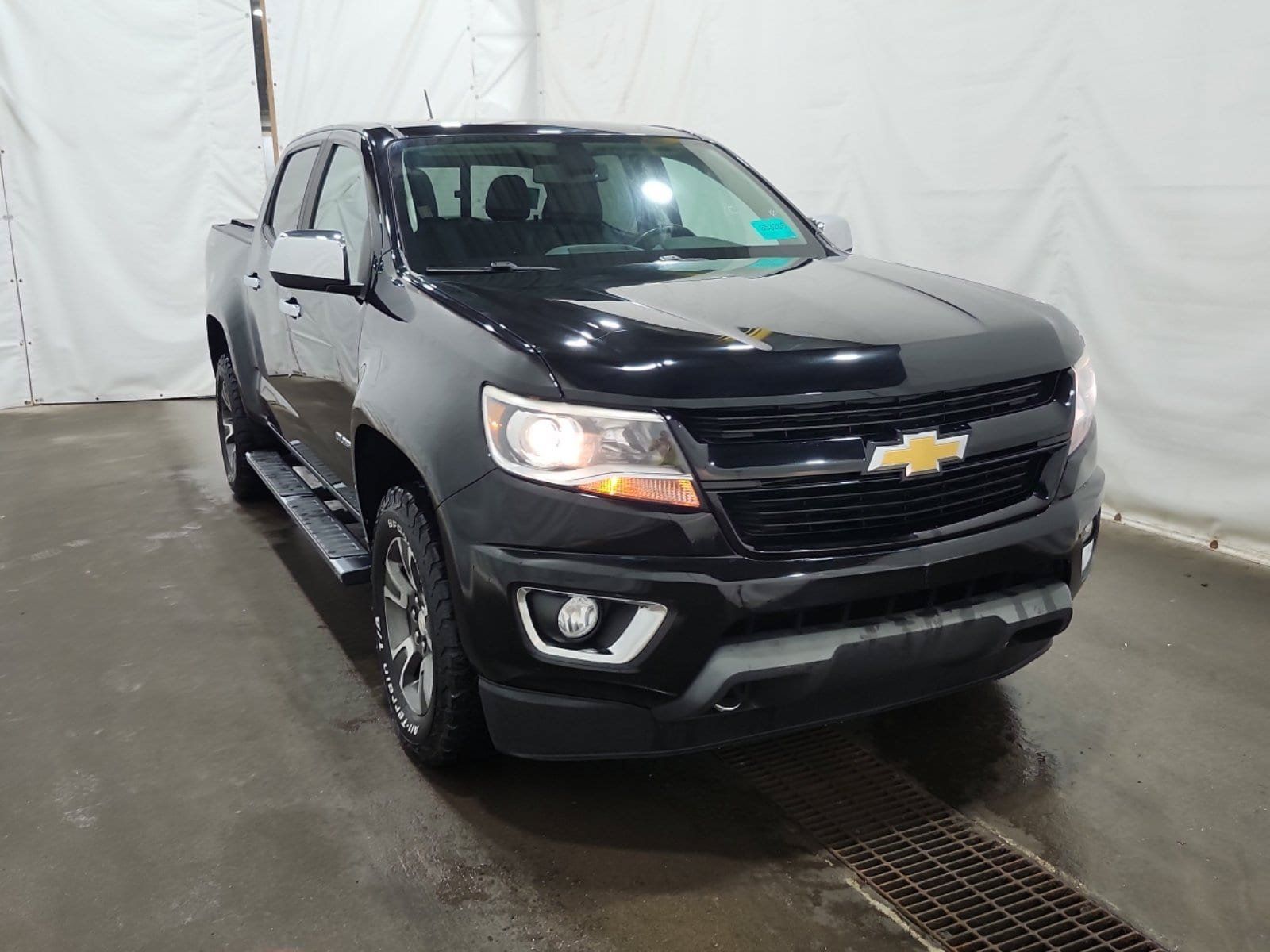 Used 2017 Chevrolet Colorado Z71 AWD/4WD image 5