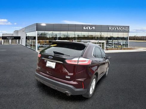 Used 2020 Ford Edge SEL w/ Convenience Package FWD image 3