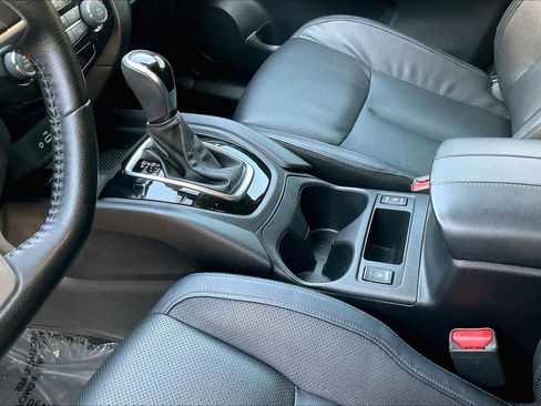 Certified 2022 Nissan Rogue Sport SL image 15