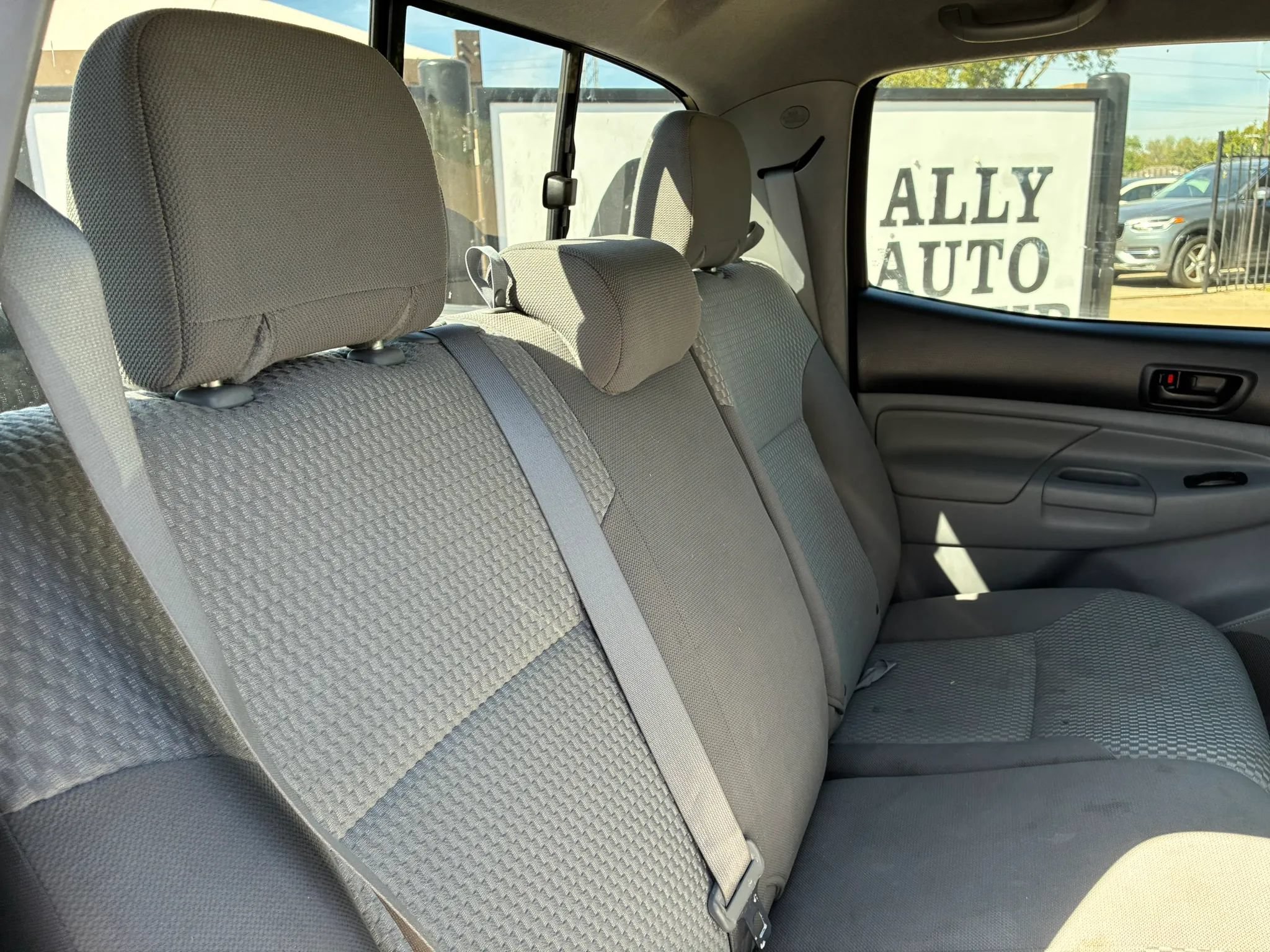 Used 2012 Toyota Tacoma 2WD Double Cab w/ Convenience Pkg image 20