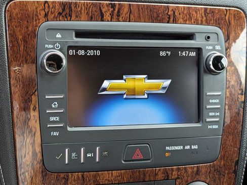 Used 2013 Chevrolet Traverse LT image 22