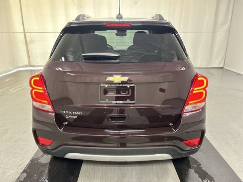 Used 2021 Chevrolet Trax LT w/ LT Convenience Package AWD/4WD image 20