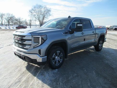New 2026 GMC Sierra 1500 SLE w/ Max Trailering Package image 9
