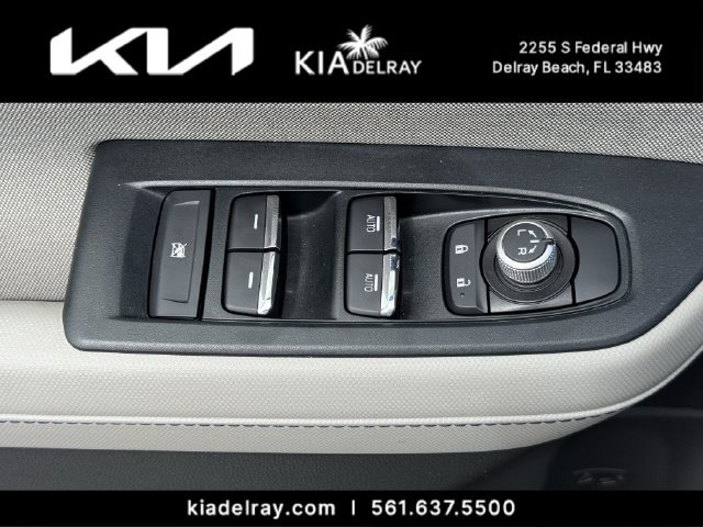Used 2025 Subaru Forester Premium AWD/4WD image 15