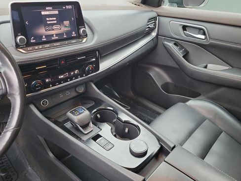 Certified 2021 Nissan Rogue SV w/ Premium Package image 38