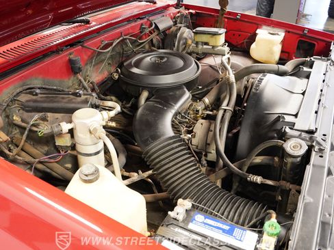 Used 1987 Chevrolet C/K Truck 1500 AWD/4WD image 36