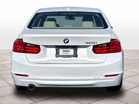 Used 2015 BMW 320i Sedan RWD image 8