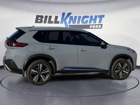 Used 2021 Nissan Rogue Platinum image 6