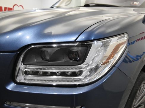 Used 2018 Lincoln Navigator Reserve w/ Technology Package image 8