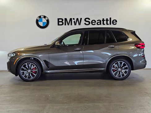 Used 2026 BMW X5 xDrive40i w/ M Sport Package AWD/4WD image 3