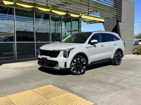 Used 2024 Kia Sorento SX image 1