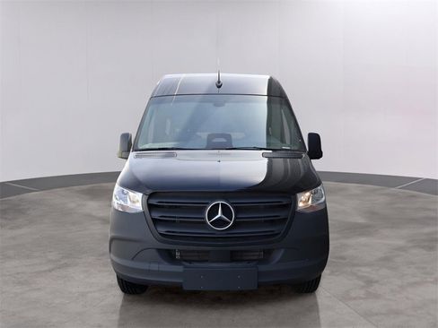 New 2025 Mercedes-Benz Sprinter 2500 image 2