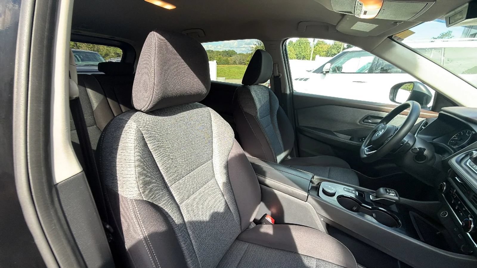 Used 2021 Nissan Rogue S AWD/4WD image 78