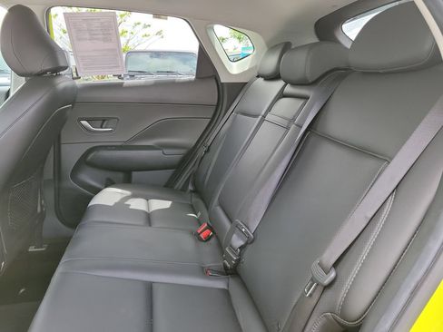 Used 2024 Hyundai Kona Limited FWD image 16