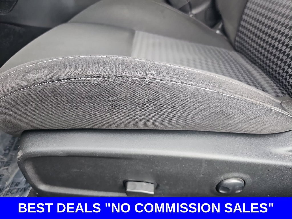 Used 2022 Dodge Challenger R/T w/ Blacktop Package RWD image 28