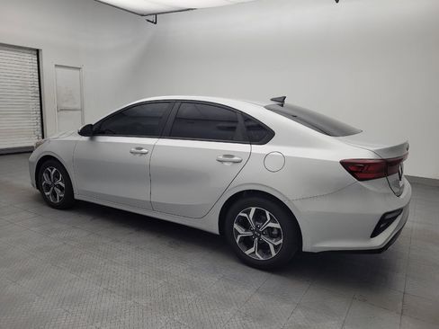 Used 2021 Kia Forte LXS FWD image 3