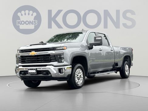 Used 2025 Chevrolet Silverado 2500 LT w/ Safety Package AWD/4WD image 1