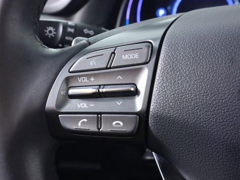 Used 2020 Hyundai Ioniq Limited image 13