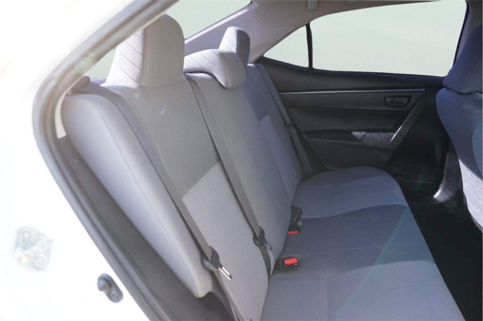 Used 2015 Toyota Corolla L FWD image 16