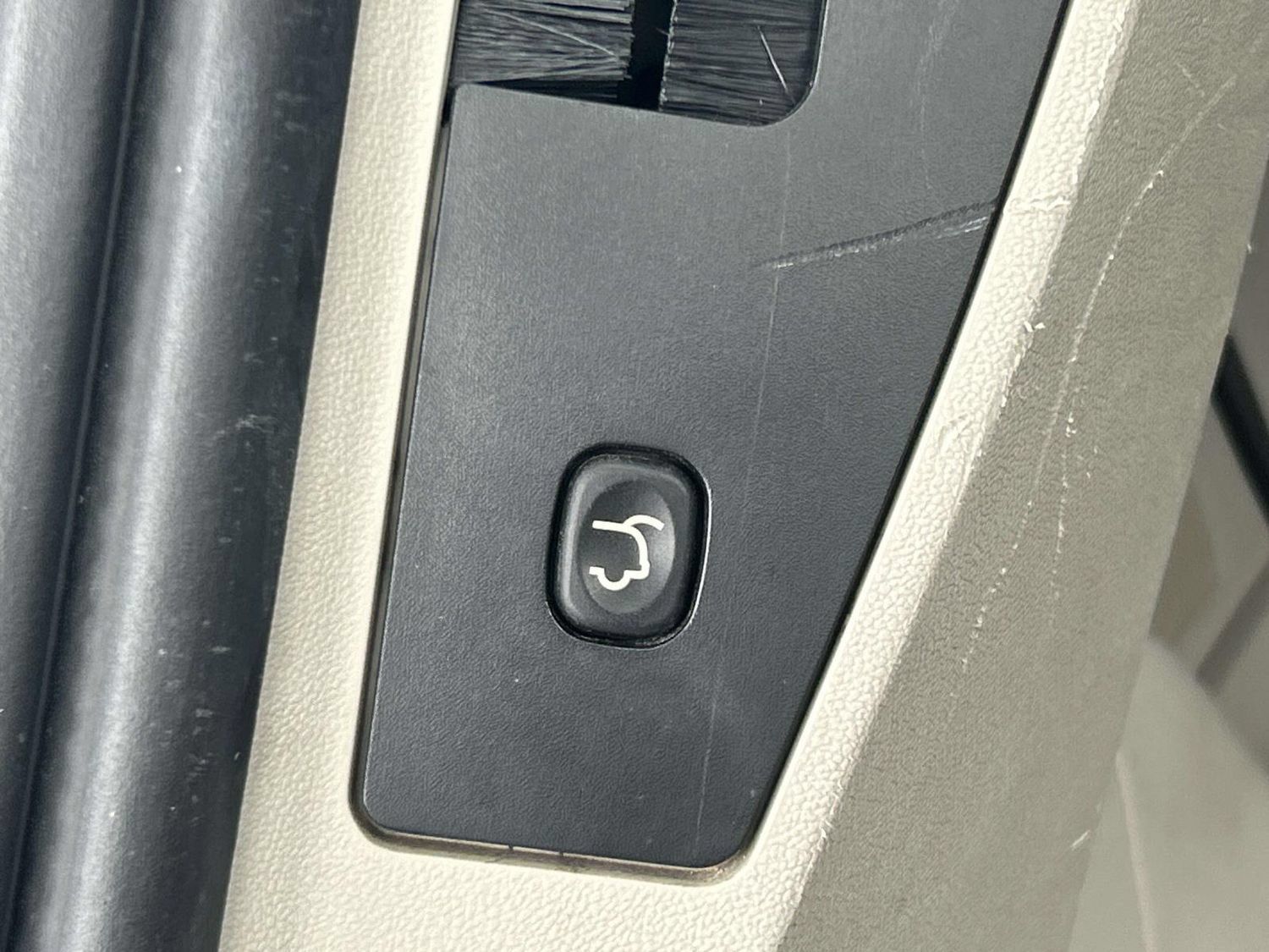 Used 2019 Dodge Grand Caravan SXT FWD image 16