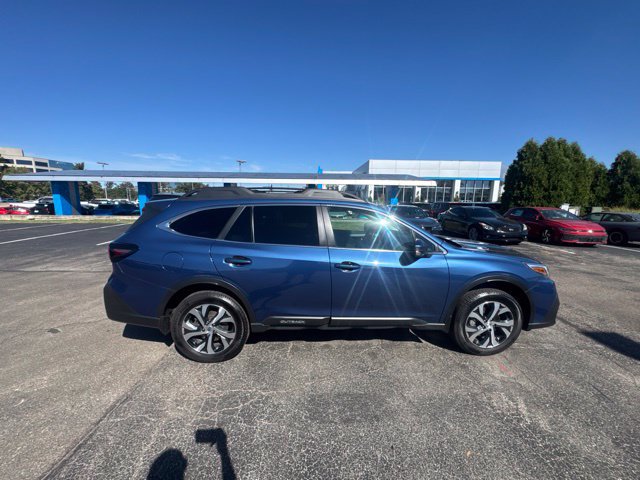 Certified 2022 Subaru Outback Limited w/ Popular Package #2 AWD/4WD image 17
