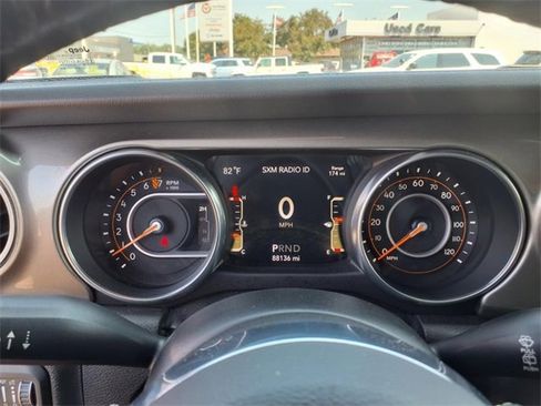 Used 2018 Jeep Wrangler Unlimited Sahara w/ Dual Top Group image 22