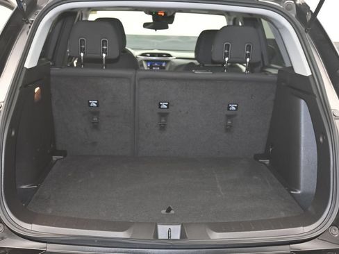 Used 2023 Chevrolet TrailBlazer LT FWD image 15