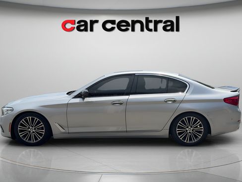 Used 2017 BMW 530i xDrive AWD/4WD image 2