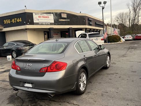 Used 2015 INFINITI Q40 AWD w/ Navigation Package image 1