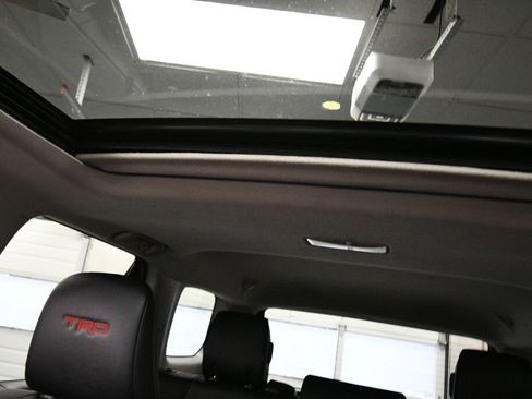 Certified 2023 Toyota 4Runner TRD Off-Road Premium image 20