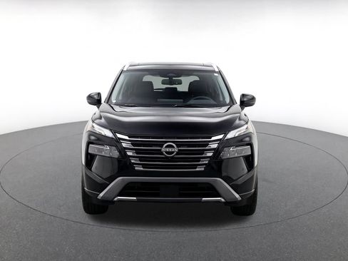 Used 2026 Nissan Rogue SL FWD image 2