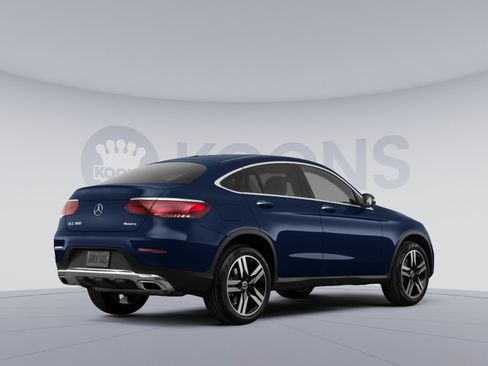 Used 2021 Mercedes-Benz GLC 300 4MATIC w/ Multimedia Package image 4