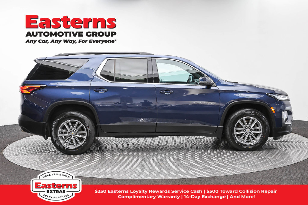 Used 2023 Chevrolet Traverse LT AWD/4WD image 5