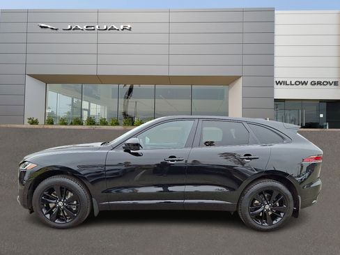 Used 2026 Jaguar F-PACE R-Dynamic S image 6