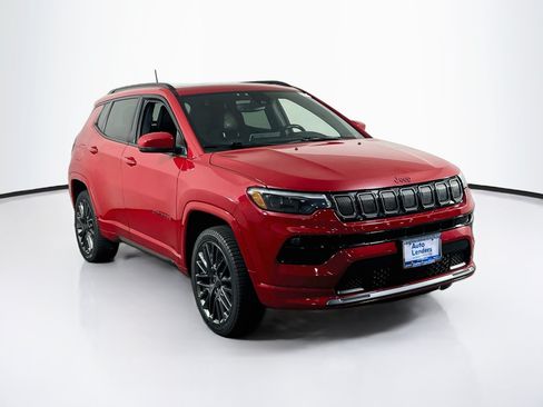 Used 2022 Jeep Compass Limited w/ (RED) Package AWD/4WD image 3