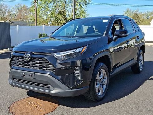 Certified 2023 Toyota RAV4 XLE FWD image 3