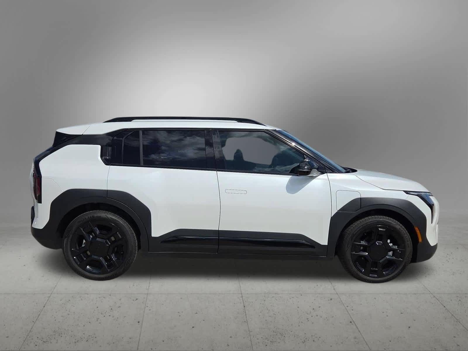 Certified 2027 Kia EV3 Wind w/ Wind Fwd Nightfall Package image 7
