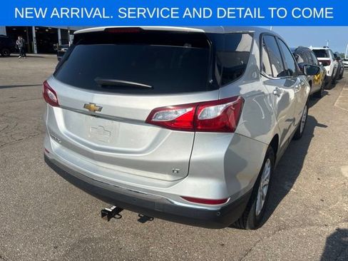 Used 2019 Chevrolet Equinox LT w/ Driver Convenience Package FWD image 8